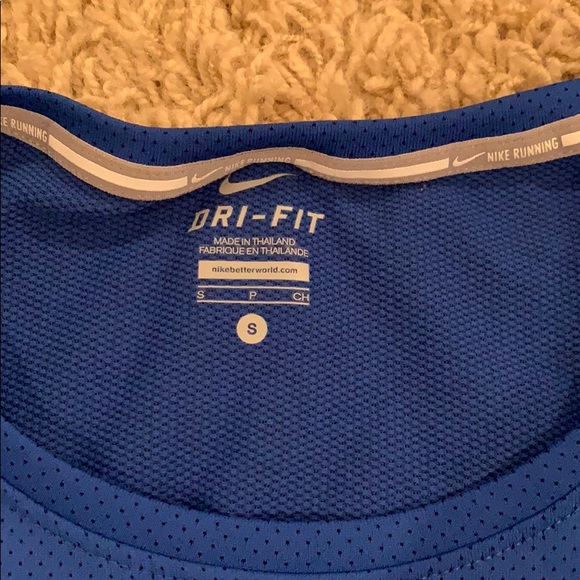 nike dri-fit long sleeve running shirt - Picture 2 of 4